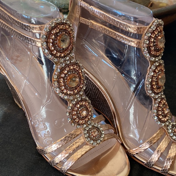 VINCE CAMUTO rose gold heels with class & bling….Gorgeous!! EUC!🌸 - Picture 5 of 14